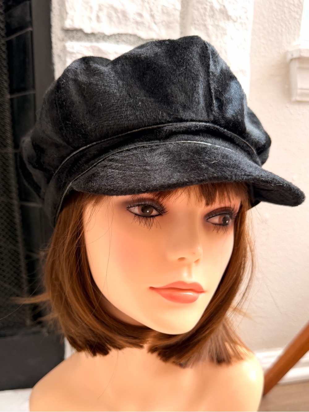 Bongo Y2K Black Plush Newsboy Cabbie Hat Soft Velour Cap Stretch Back